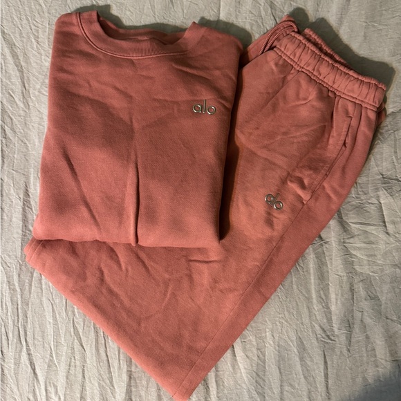 ALO Yoga Tops - Alo Accolade Terra Cotta Sweat Set